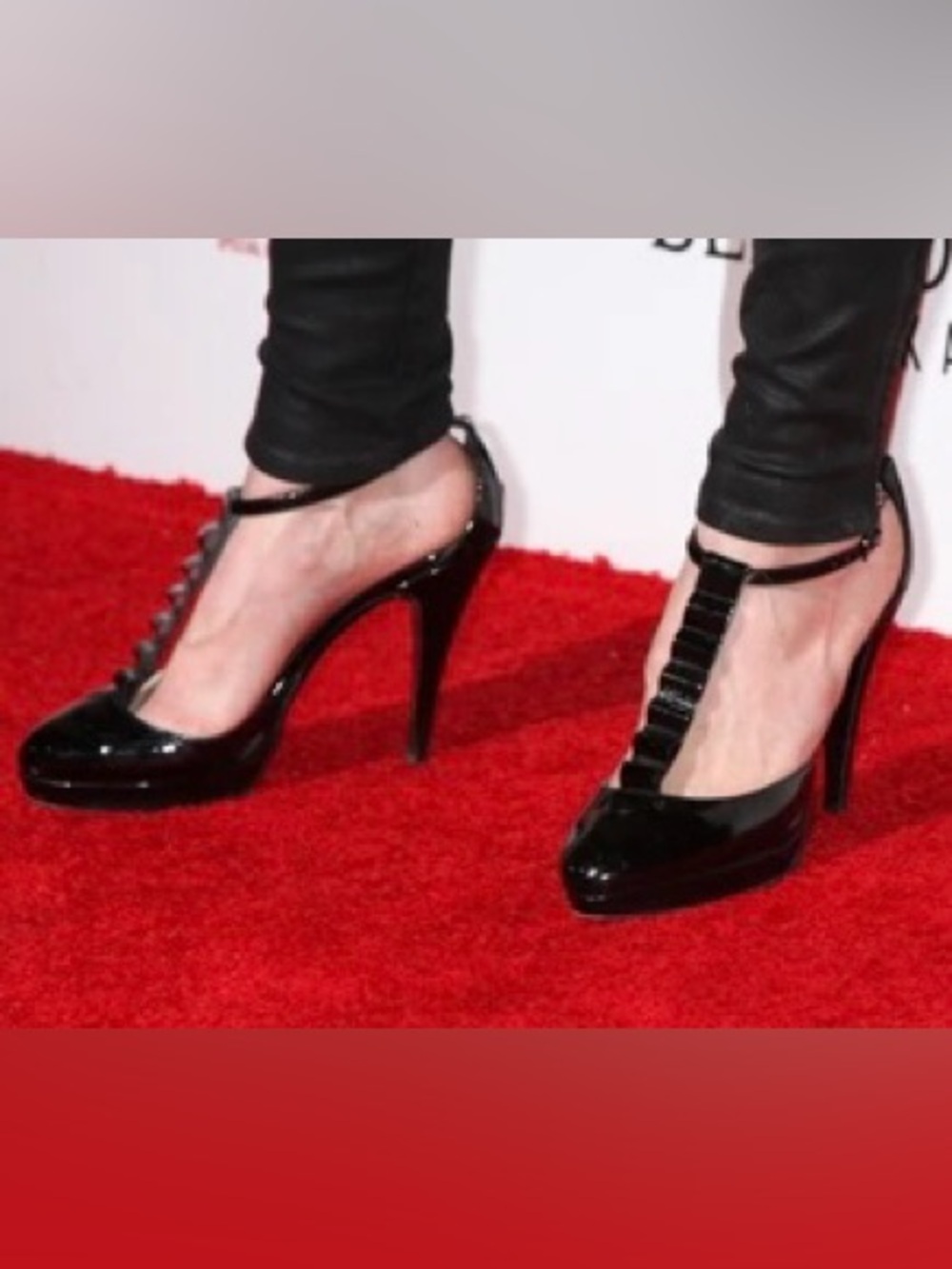 Burberry Glossy Black Patent Leather T Strap Pumps Heels Sz 39.5